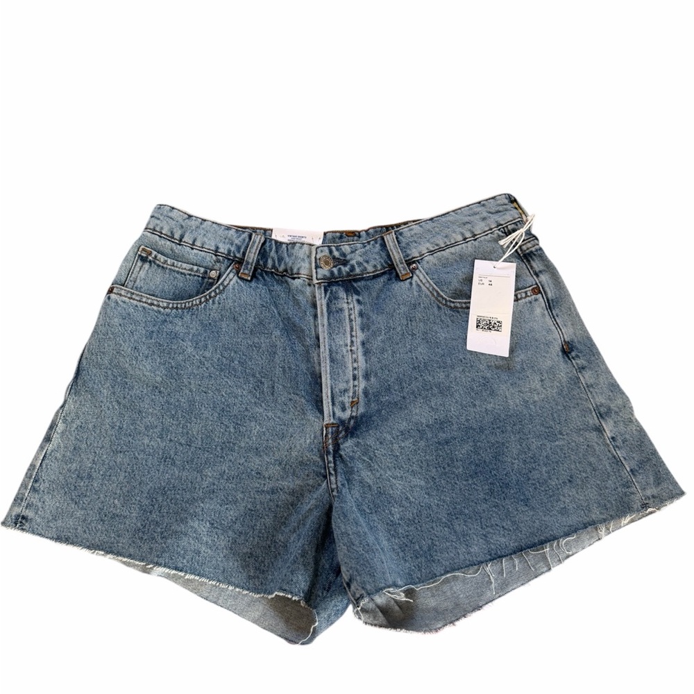 NWT H&M Classic Denim High Waist Jean Shorts Size 14